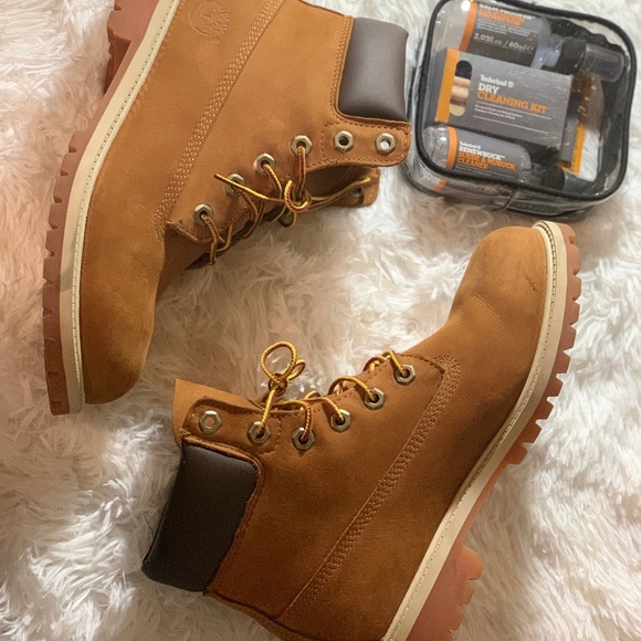 Boys or Girls Timbaland boots - Picture 3 of 4